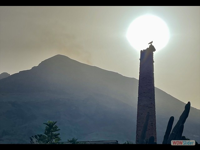 472 Stromboli controluce!