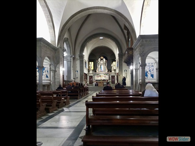 289 l'interno della chiesa