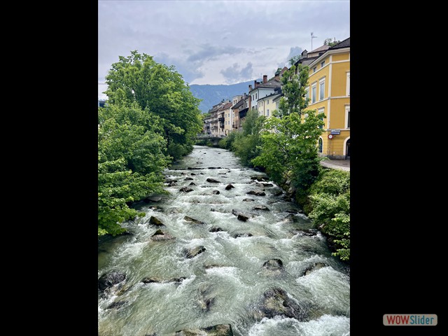 159 e l'impetuoso Rienza carico d'acqua