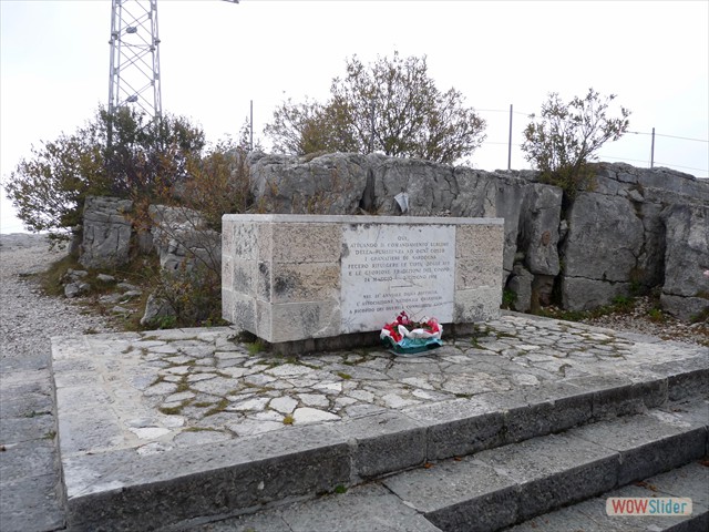 448 l'altare a memoria