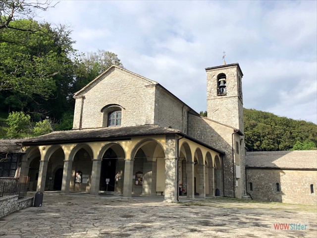 252 La basilica in La Verna