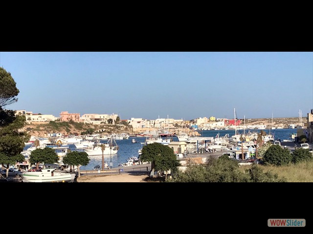 85 il porto visto da Farchikalà 