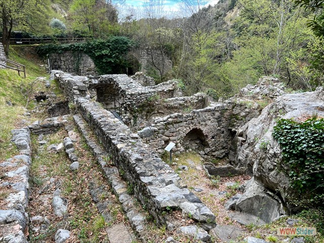 230 ancora vecchie cartiere