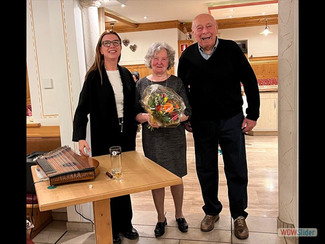 84 Helga con i dirigenti